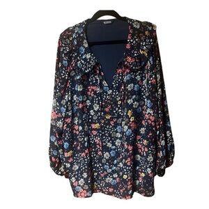 BloomChic Floral Ruffle Neck Long Sleeve Blouse‎
